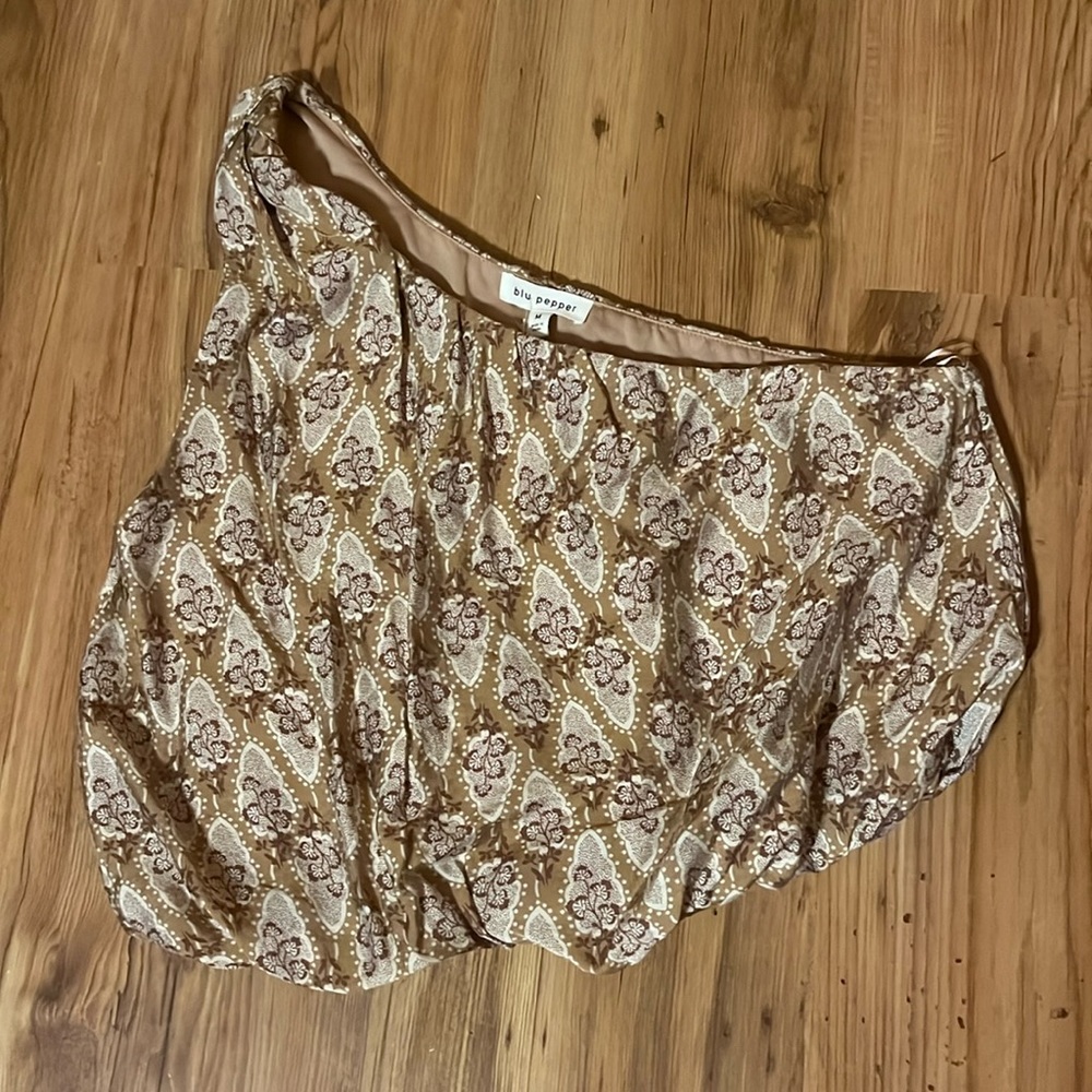 Blu Pepper one shoulder cropped top